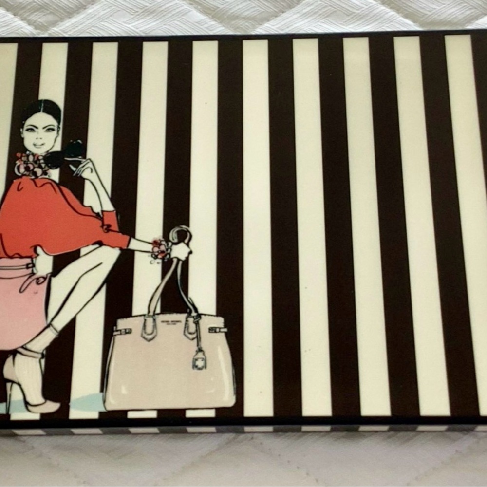 Henri Bendel box